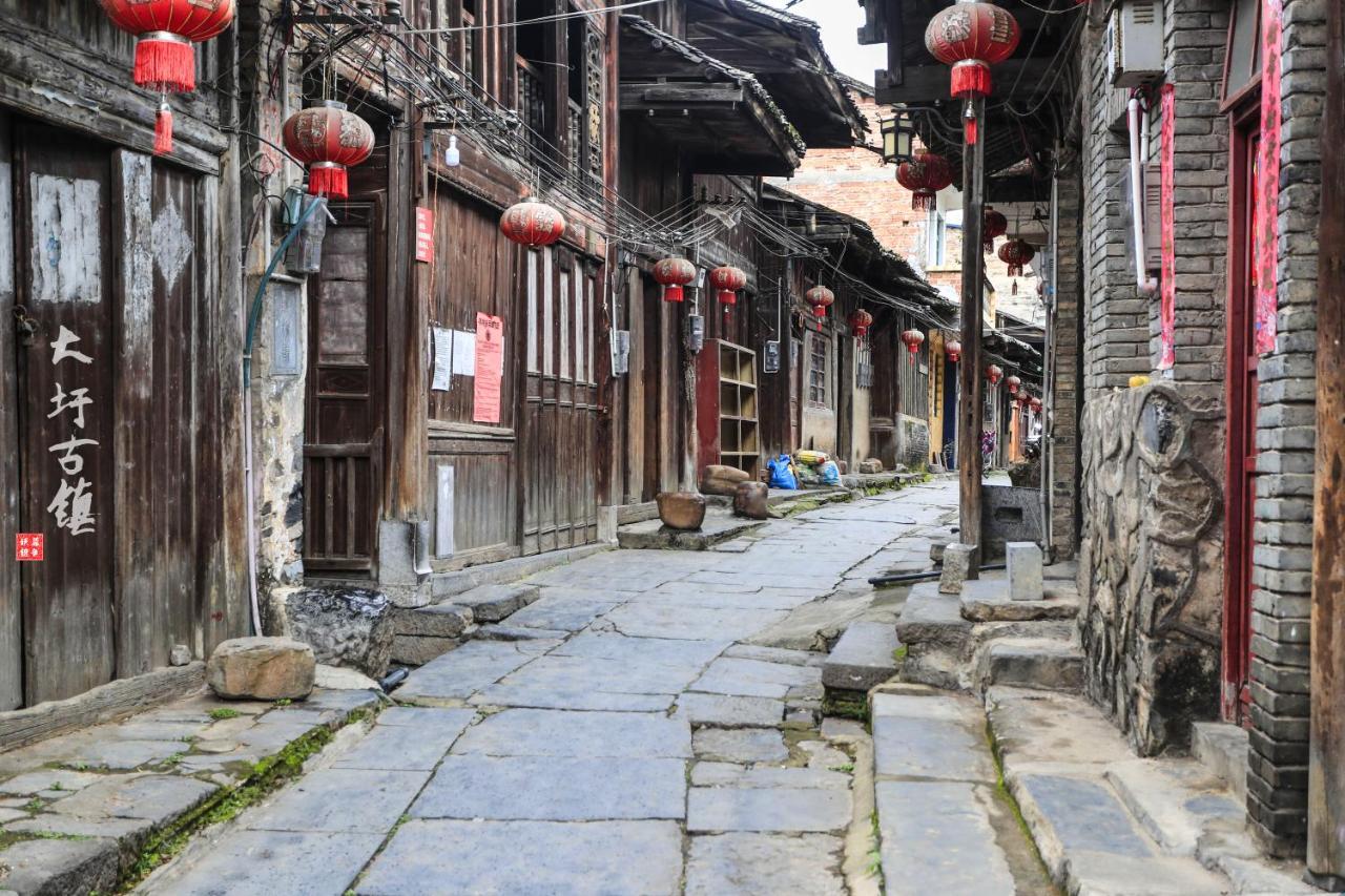 Wing Hotel Guilin- Pedestrian Street Zewnętrze zdjęcie